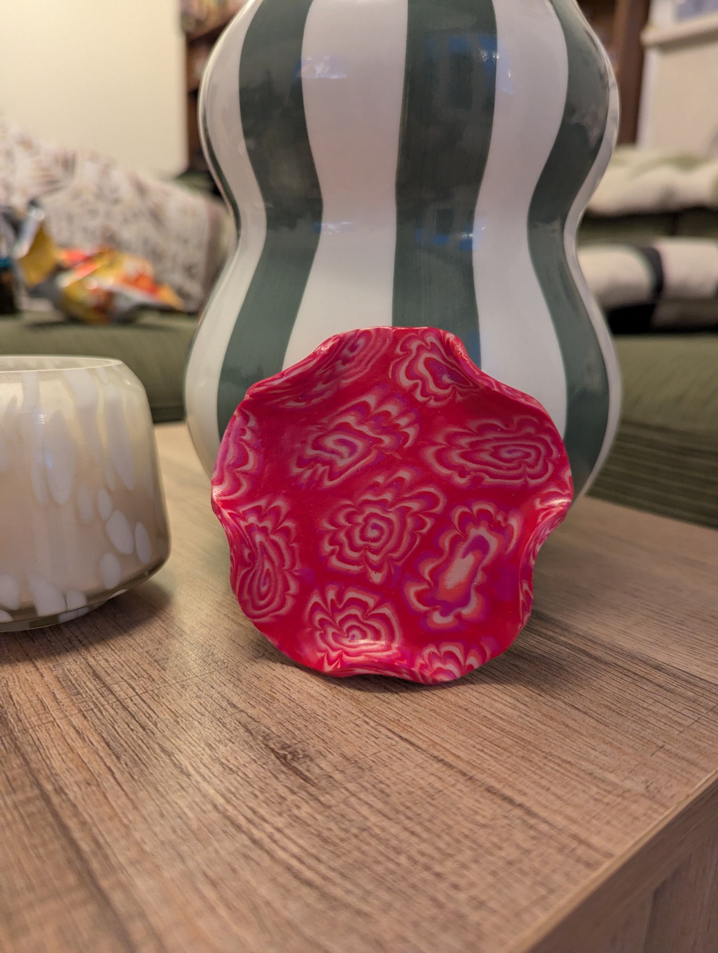 Retro pink trinket dish